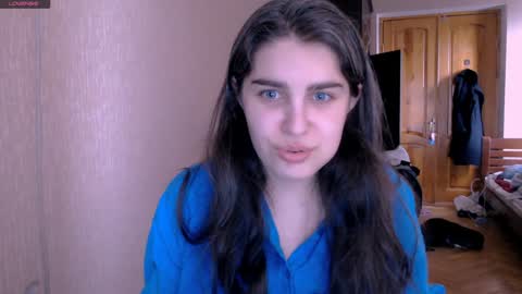 Snapshot of roselina_ chatting on 6, 2, 2025 Rose online show from 6, 2, 2025