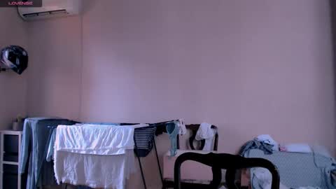 Snapshot of roselina_ chatting on 28, 9, 2025 Rose online show from 28, 9, 2025