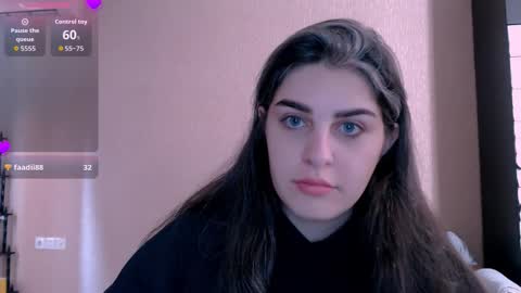 Snapshot of roselina_ chatting on 11, 11, 2025 Rose online show from 11, 11, 2025