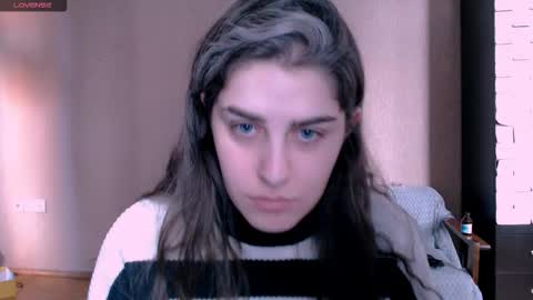 Snapshot of roselina_ chatting on 25, 11, 2025 Rose online show from 25, 11, 2025