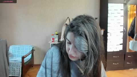 Snapshot of roselina_ chatting on 3, 5, 2026 Rose online show from 3, 5, 2026