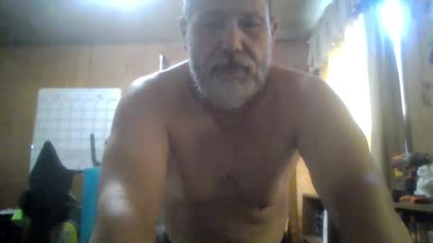 Snapshot of rosepanda chatting on 5, 10, 2025 Lost4gain online show from 5, 10, 2025