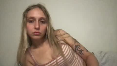 RosePuzzy69 online show from 1, 10, 2025