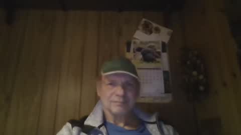 Snapshot of roses2u1958 chatting on 31, 12, 2024 roses2u1958 online show from 31, 12, 2024