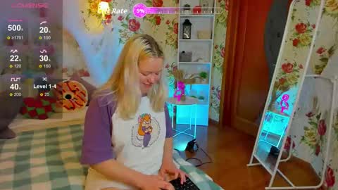 rosethomas_ online show from 3, 11, 2025