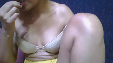 rosia685234 online show from 1, 12, 2025