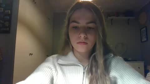 Snapshot of rosie_june chatting on 3, 12, 2024 Rosie online show from 3, 12, 2024