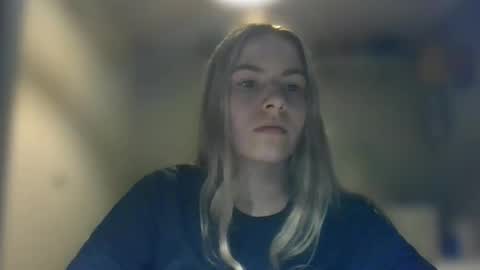 Snapshot of rosie_june chatting on 12, 12, 2024 Rosie online show from 12, 12, 2024