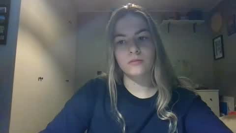 Snapshot of rosie_june chatting on 18, 12, 2024 Rosie online show from 18, 12, 2024