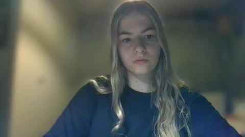Snapshot of rosie_june chatting on 19, 12, 2024 Rosie online show from 19, 12, 2024