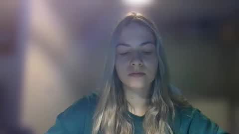 Snapshot of rosie_june chatting on 18, 2, 2025 Rosie online show from 18, 2, 2025