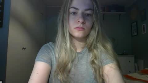 Snapshot of rosie_june chatting on 10, 2, 2026 Rosie online show from 10, 2, 2026