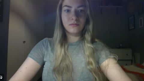 Snapshot of rosie_june chatting on 12, 2, 2026 Rosie online show from 12, 2, 2026