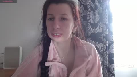 Snapshot of rosiehayes chatting on 25, 11, 2025 RosieHayes online show from 25, 11, 2025