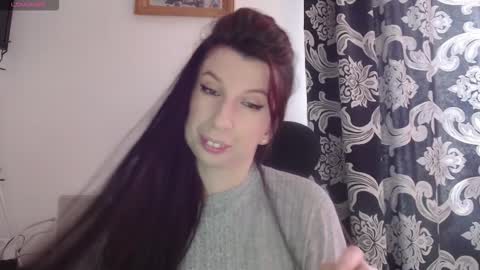 Snapshot of rosiehayes chatting on 14, 12, 2025 RosieHayes online show from 14, 12, 2025