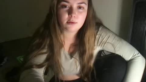 Snapshot of rosielinda16 chatting on 28, 12, 2024 Rosie online show from 28, 12, 2024