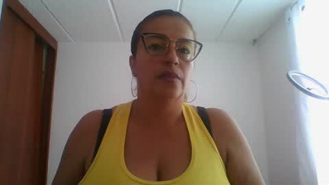 Snapshot of rossanalionheart chatting on 2, 2, 2025 Rossana online show from 2, 2, 2025