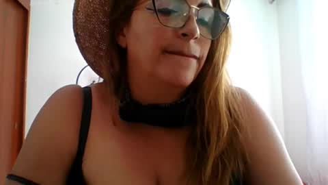 Snapshot of rossanalionheart chatting on 2, 3, 2025 Rossana online show from 2, 3, 2025