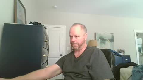 Snapshot of rossd1961 chatting on 26, 2, 2025 nanook online show from 26, 2, 2025