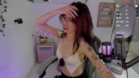 Snapshot of rosse_98_ chatting on 18, 2, 2025 Miss Rosse online show from 18, 2, 2025