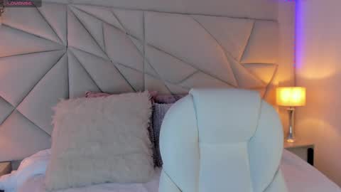 Snapshot of rossecollinss_ chatting on 4, 10, 2025 Rosse Collinss online show from 4, 10, 2025