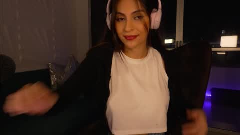 Snapshot of rosseyquiin chatting on 21, 10, 2025 Rossey online show from 21, 10, 2025
