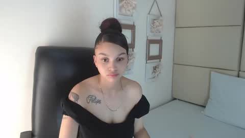 Snapshot of rossi_baker chatting on 27, 2, 2025 Rossi online show from 27, 2, 2025