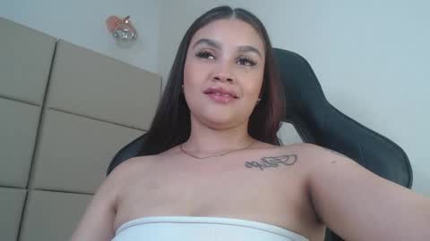 Snapshot of rossi_baker chatting on 7, 10, 2025 Rossi online show from 7, 10, 2025