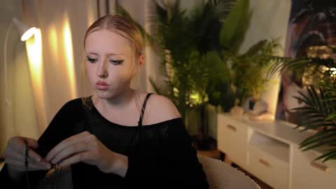 rosy_petal online show from 8, 9, 2025