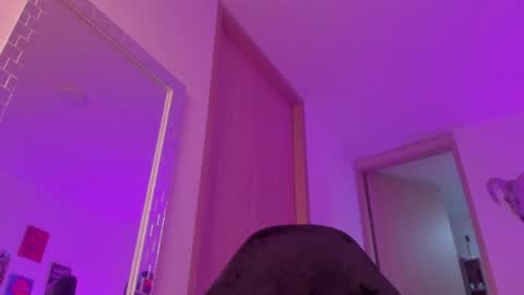 Snapshot of rot_wallace chatting on 22, 5, 2026 rot_wallace online show from 22, 5, 2026