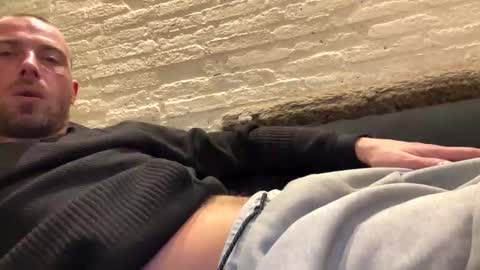 rotteei1 online show from 16, 2, 2026