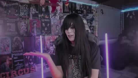 Snapshot of rotten_dreams chatting on 14, 5, 2026 rot online show from 14, 5, 2026