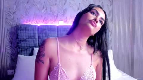 Snapshot of rouse_lia chatting on 4, 3, 2026 R O S E L I A online show from 4, 3, 2026