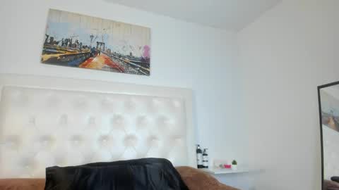 Snapshot of rouse_sexy_hotxx77 chatting on 23, 5, 2026 rouse_sexy_hotxx77 online show from 23, 5, 2026
