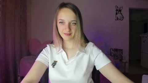 Snapshot of rousereed chatting on 25, 5, 2026 Rouse online show from 25, 5, 2026