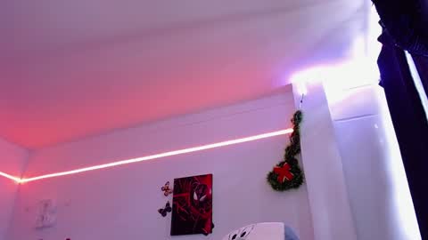 Snapshot of rousrossell_4 chatting on 14, 12, 2024 Call me Rous online show from 14, 12, 2024