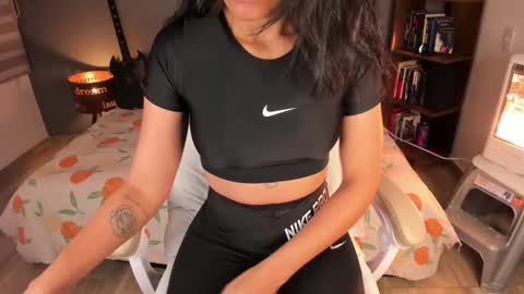 Rouss marie henao  online show from 12, 9, 2025