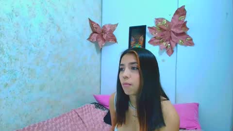 Snapshot of rousse_violet chatting on 11, 2, 2025 rousse_violet online show from 11, 2, 2025
