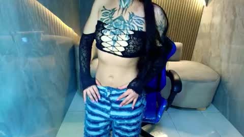 Roux  online show from 19, 11, 2025