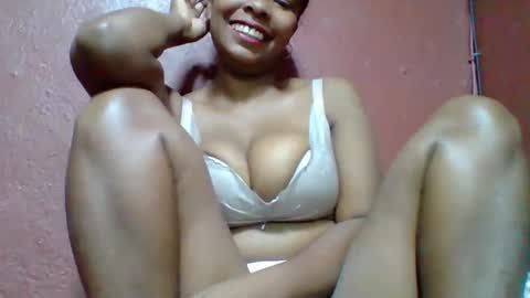 rovaelyah online show from 4, 10, 2025