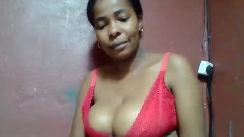 rovaelyah online show from 15, 1, 2026