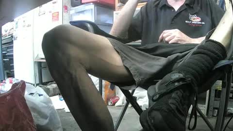 Snapshot of rover_ chatting on 2, 10, 2025 rover_ online show from 2, 10, 2025