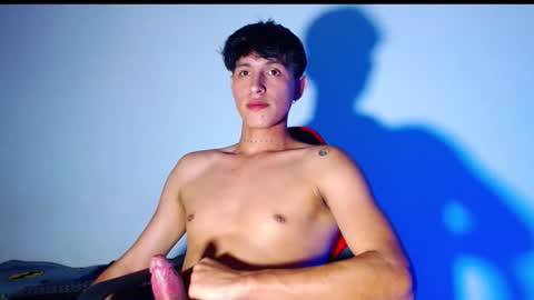 rowanboy23 online show from 5, 12, 2025