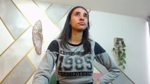   online show from 4, 11, 2025