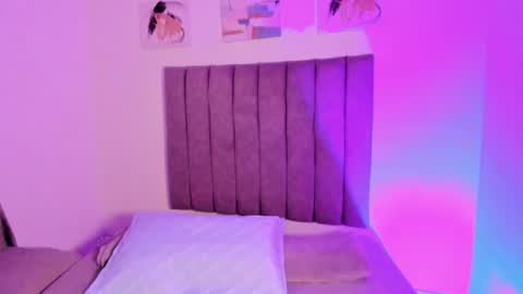 Roxane online show from 8, 1, 2026