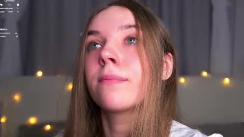 roxannastoo online show from 22, 12, 2025