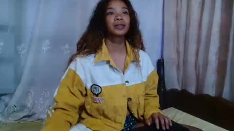 roxanne_98 online show from 29, 1, 2025