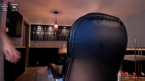 Snapshot of roxannehill_ chatting on 18, 2, 2025 Roxanne Hill online show from 18, 2, 2025