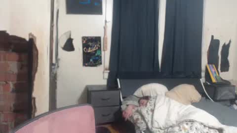Snapshot of roxanneroulette chatting on 5, 3, 2025 Silver online show from 5, 3, 2025