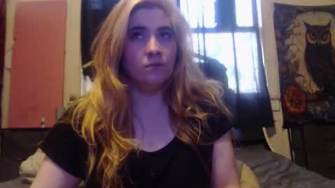 Snapshot of roxanneroulette chatting on 8, 9, 2025 Silver online show from 8, 9, 2025